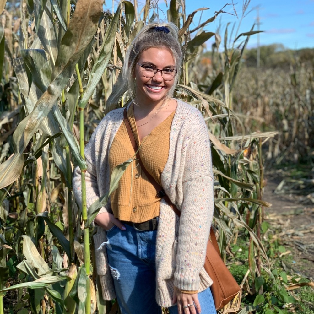 Meet your Posher, Ashlyn